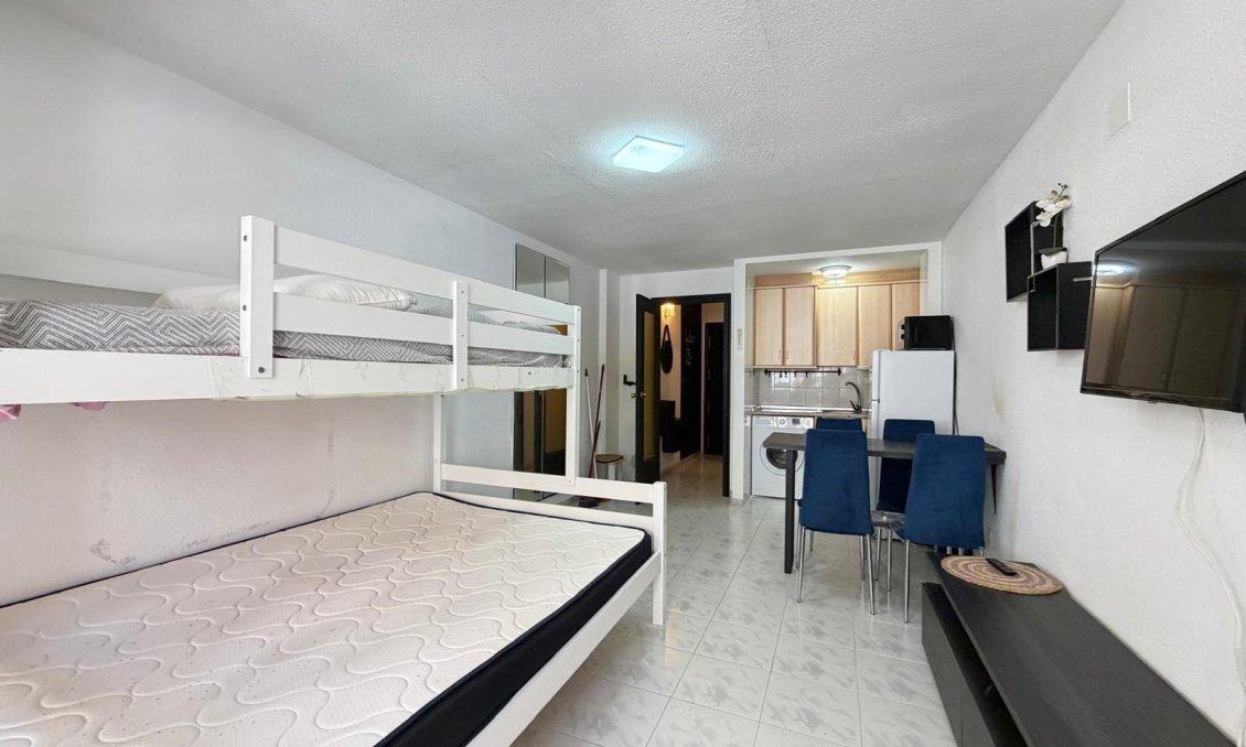 Resale - Apartment -
Torrevieja - Playa del Cura