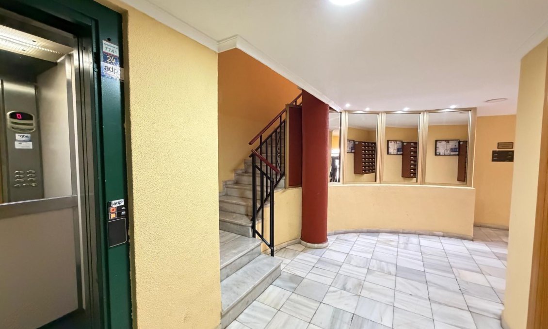 Resale - Apartment -
Torrevieja - Playa del Cura