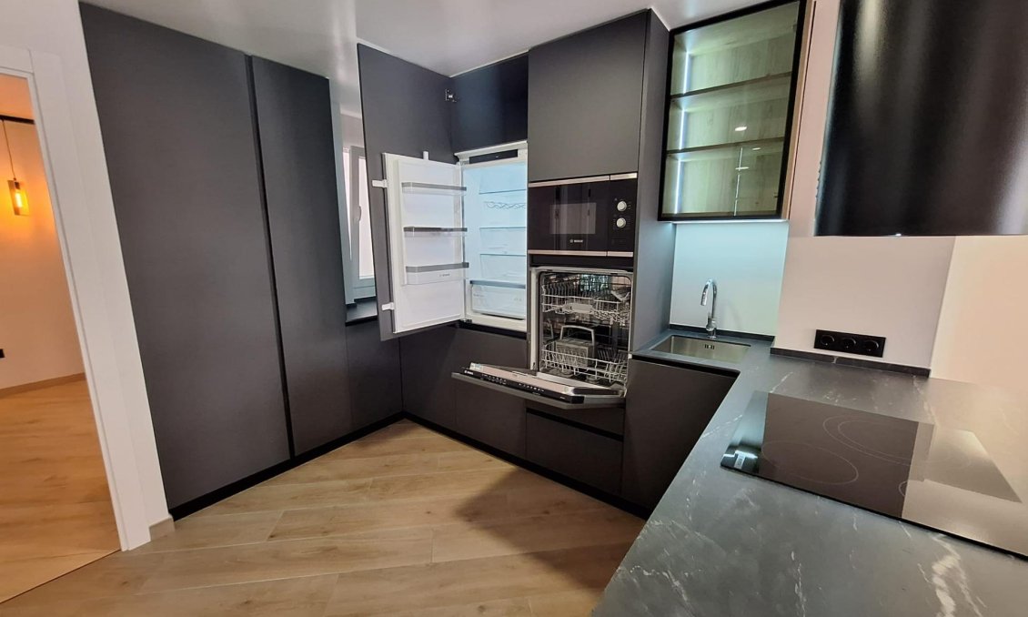 Revânzare - Apartament -
Torrevieja - Playa de los Locos