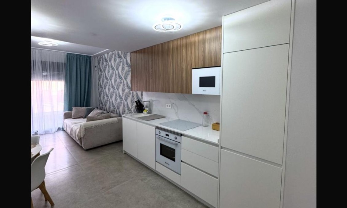 Segunda mano - Apartamento -
Torrevieja - Playa del Cura