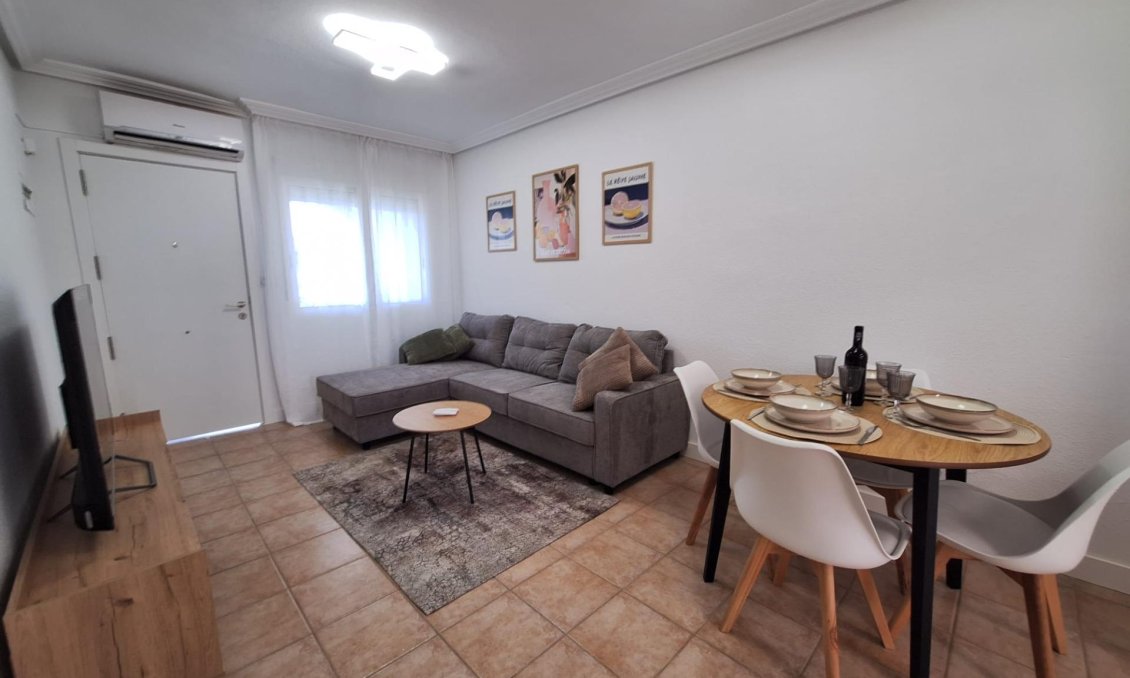 Revente - Bungalow -
Torrevieja - Sector 25