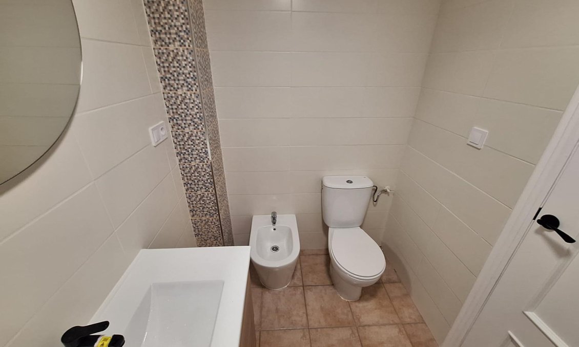 Revente - Bungalow -
Torrevieja - Sector 25