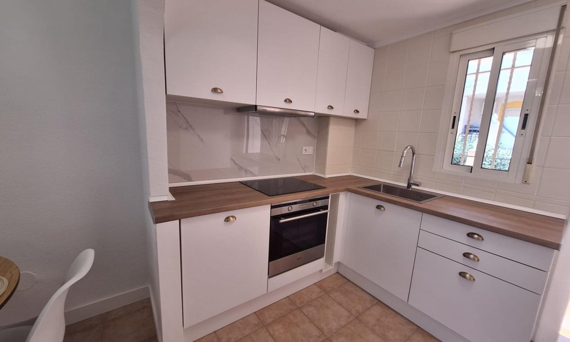 Revente - Bungalow -
Torrevieja - Sector 25
