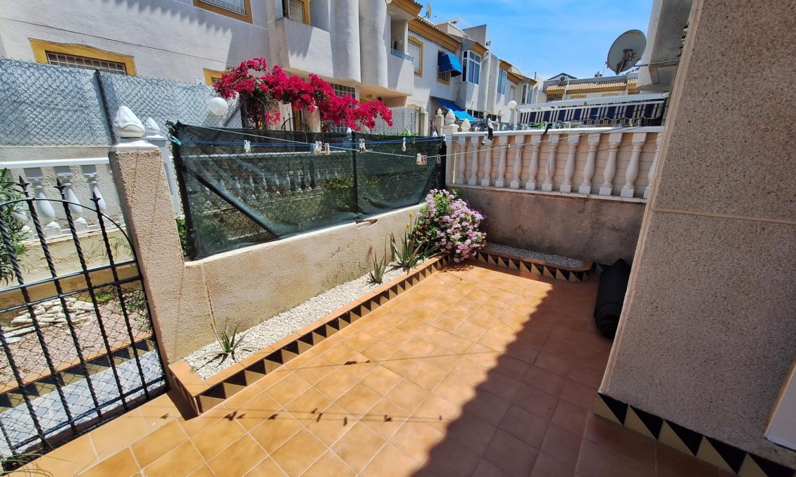 Revente - Bungalow -
Torrevieja - Sector 25