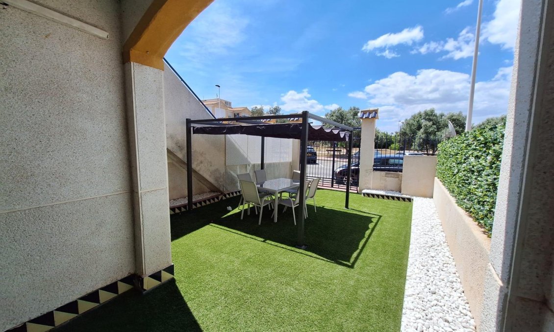 Revente - Bungalow -
Torrevieja - Sector 25