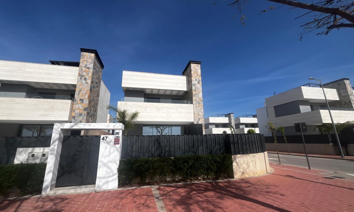 Revente - Villa -
Torre Pacheco - Inland