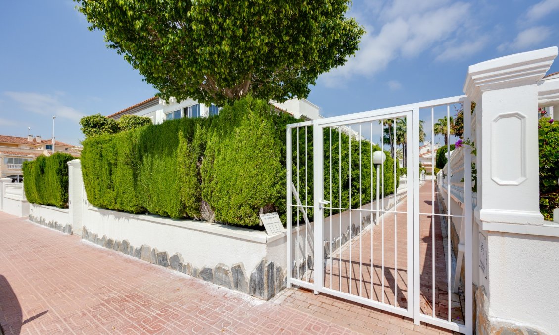 Revente - Appartement -
Orihuela Costa - Costa Blanca