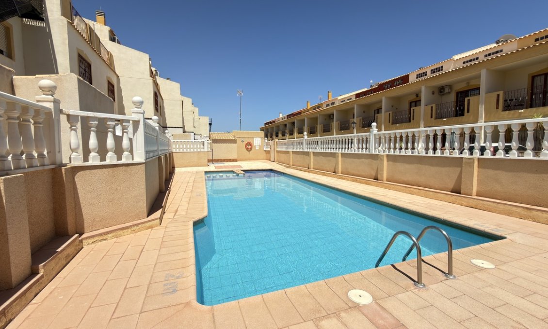 Revente - Maison de ville -
La Zenia - Costa Blanca