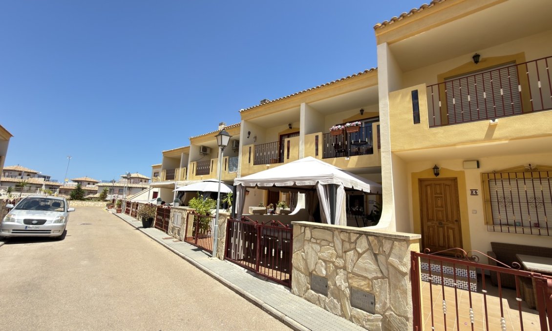 Revente - Maison de ville -
La Zenia - Costa Blanca