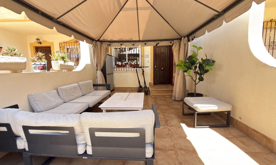 Revente - Maison de ville -
La Zenia - Costa Blanca