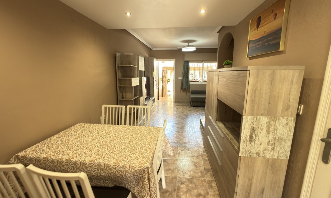 Revente - Maison de ville -
La Zenia - Costa Blanca