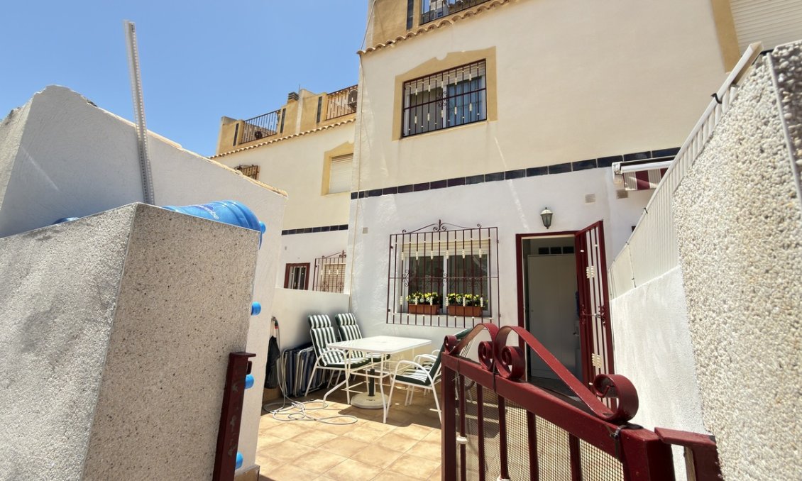 Revente - Maison de ville -
La Zenia - Costa Blanca