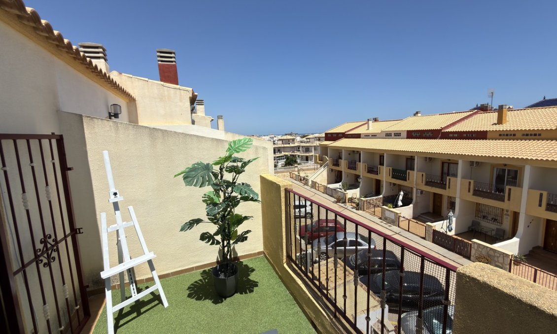 Revente - Maison de ville -
La Zenia - Costa Blanca