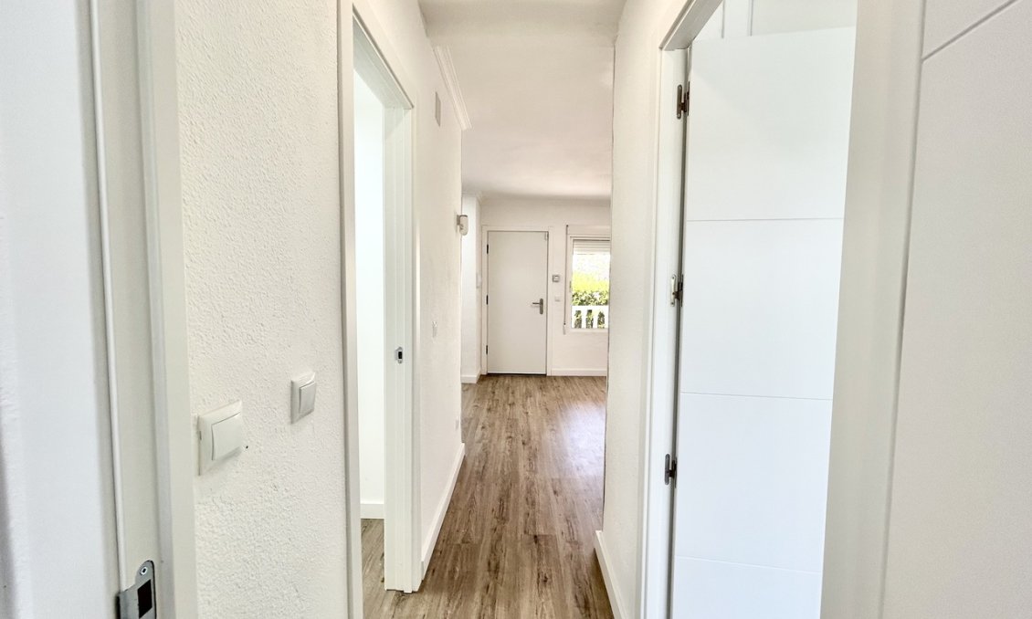 Revente - Appartement -
Villamartin - Costa Blanca