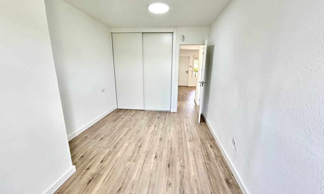 Revente - Appartement -
Villamartin - Costa Blanca