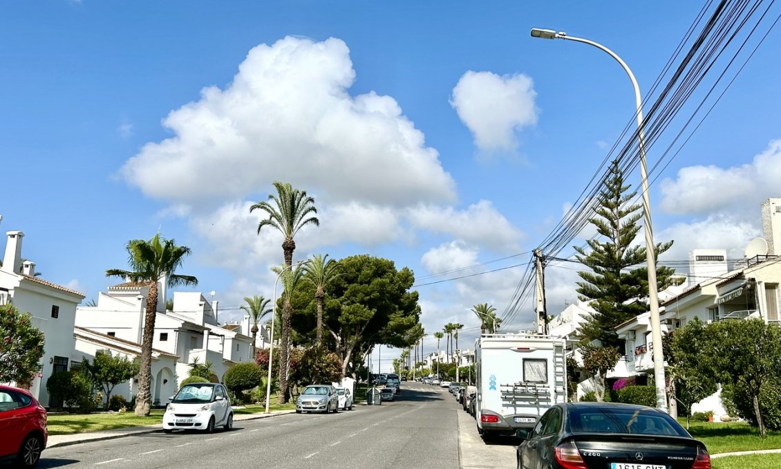 Revente - Appartement -
Villamartin - Costa Blanca