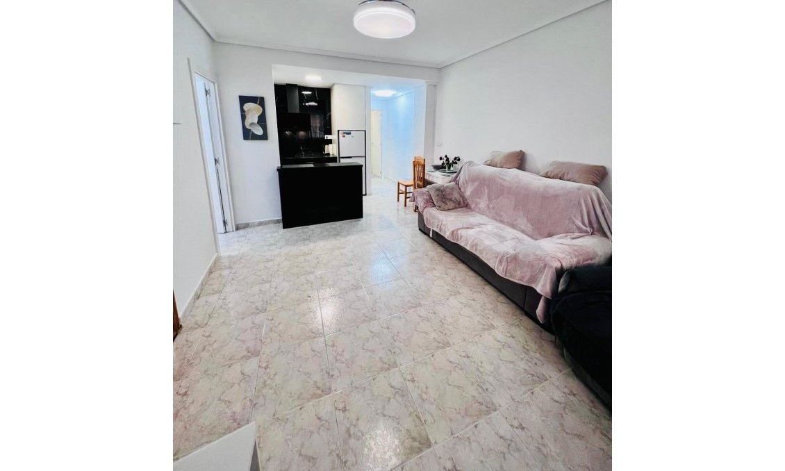 Revente - Appartement -
Torrevieja - Estacion De Autobuses