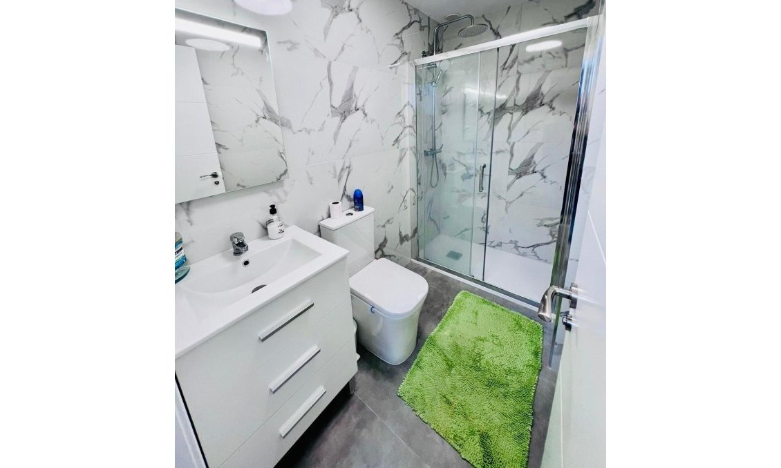 Revente - Appartement -
Torrevieja - Estacion De Autobuses