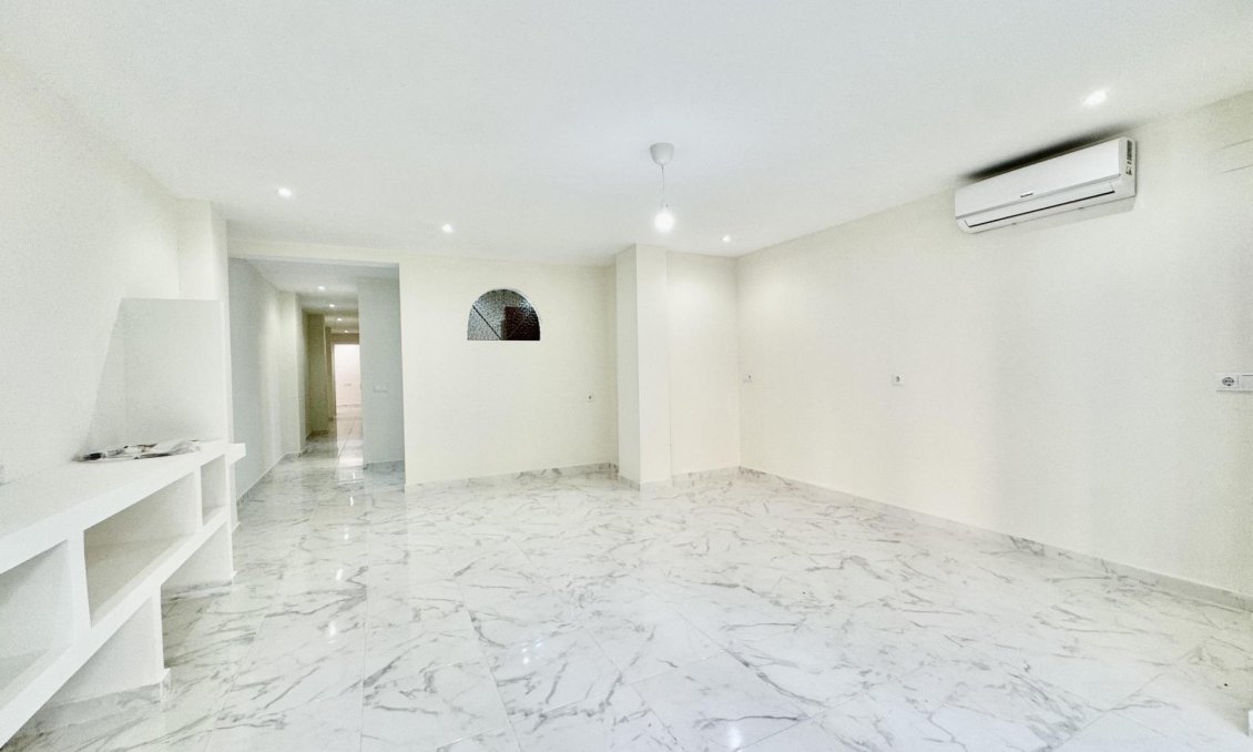 Wiederverkauf - Wohnung -
Torrevieja
