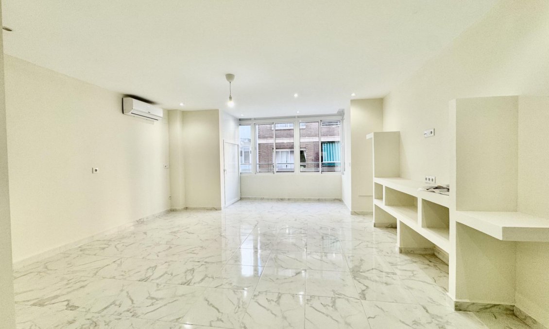 Wiederverkauf - Wohnung -
Torrevieja