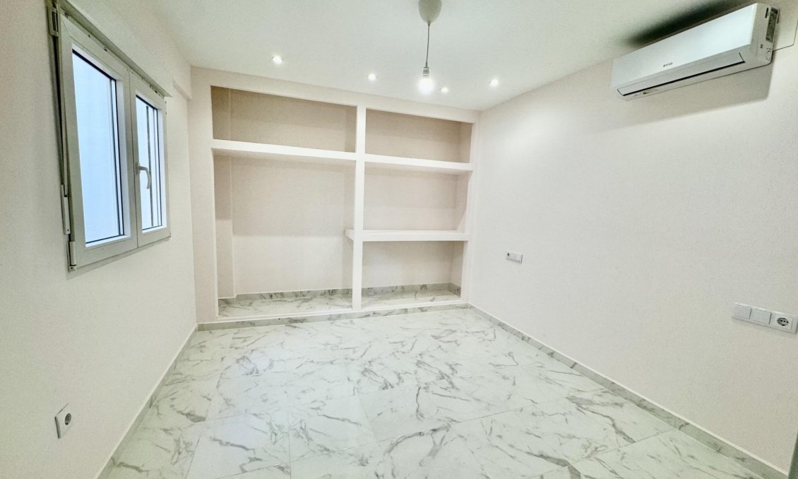Wiederverkauf - Wohnung -
Torrevieja