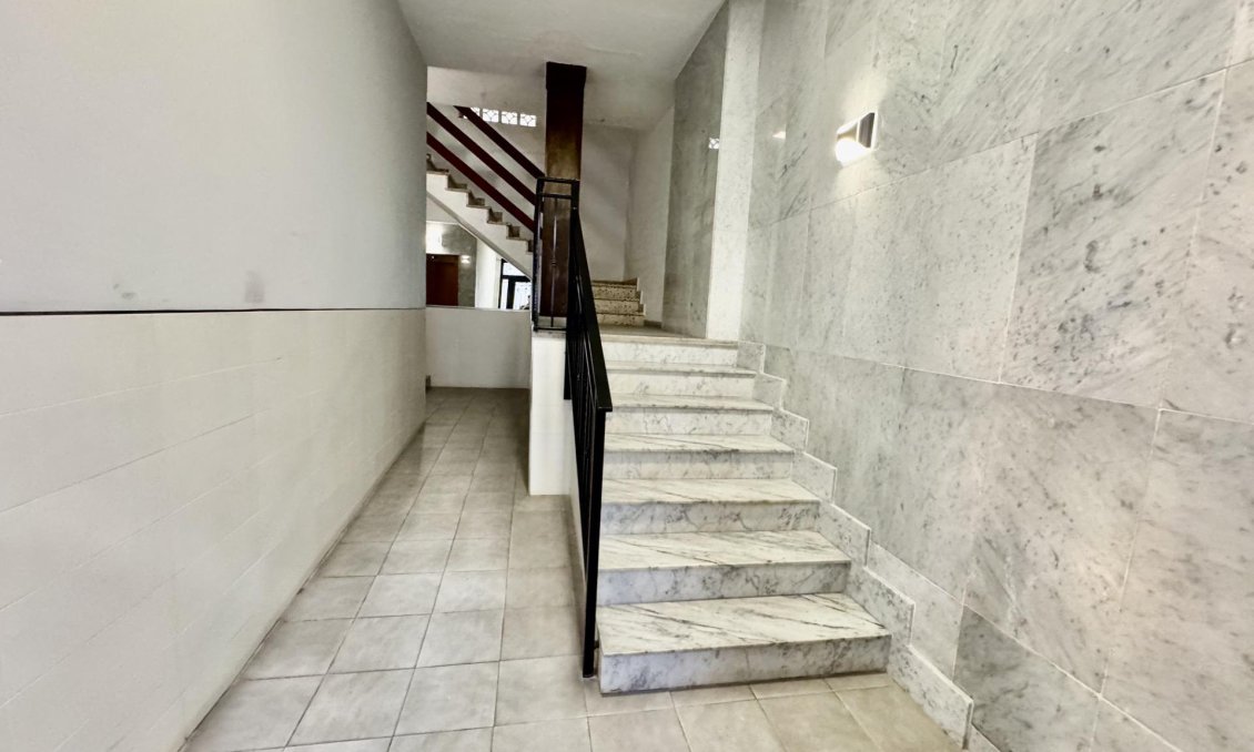 Wiederverkauf - Wohnung -
Torrevieja