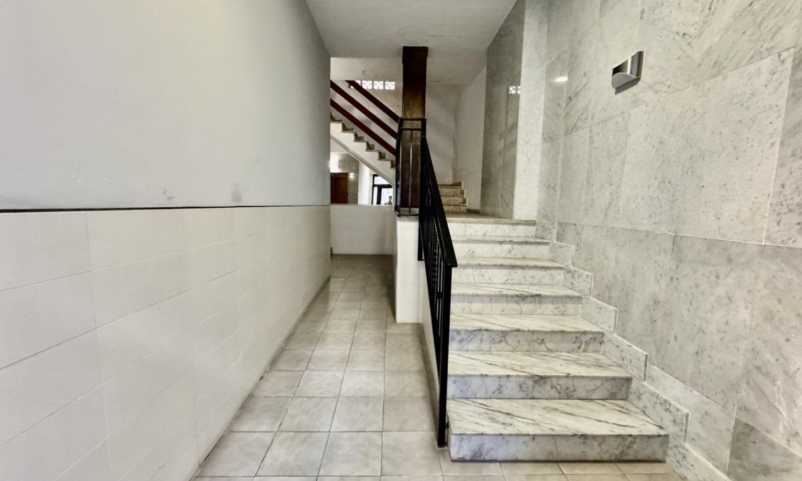 Wiederverkauf - Wohnung -
Torrevieja