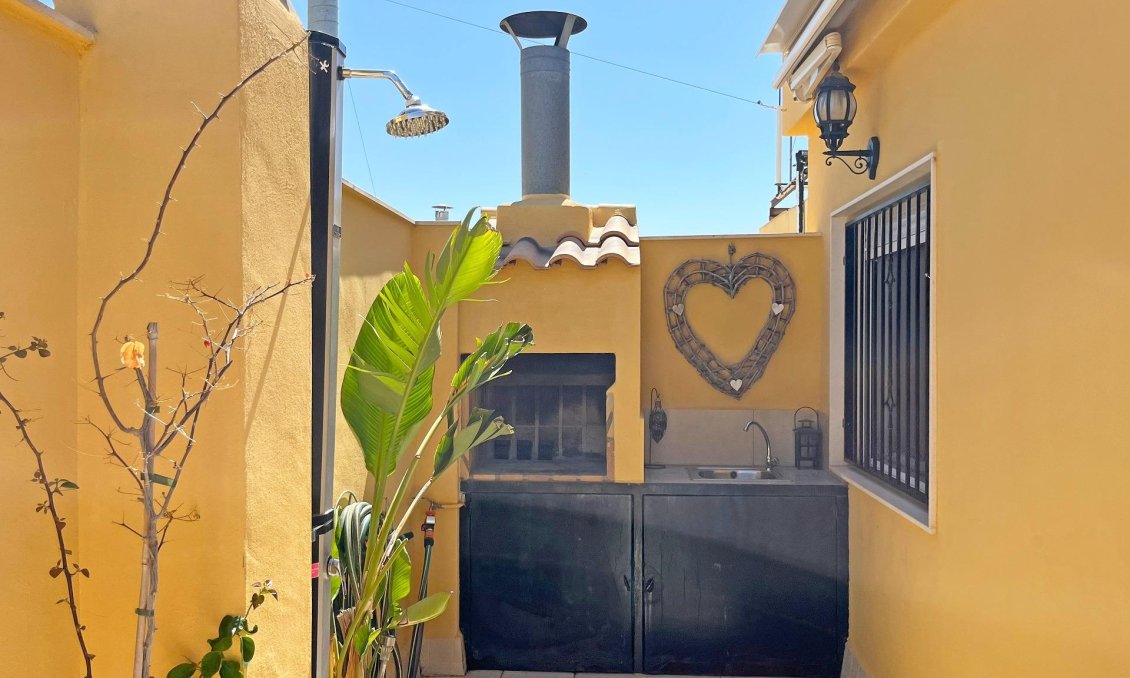 Segunda mano - Apartamento -
Novelda - Barrio San Roque