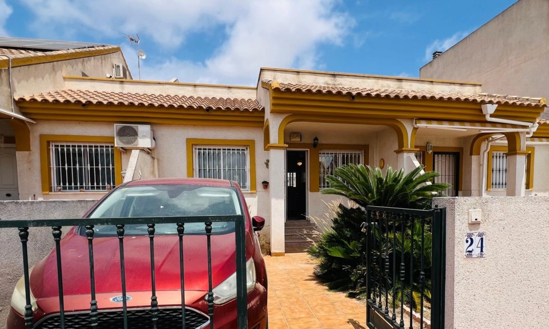 Revente - Maison de ville -
Daya Nueva - Costa Blanca