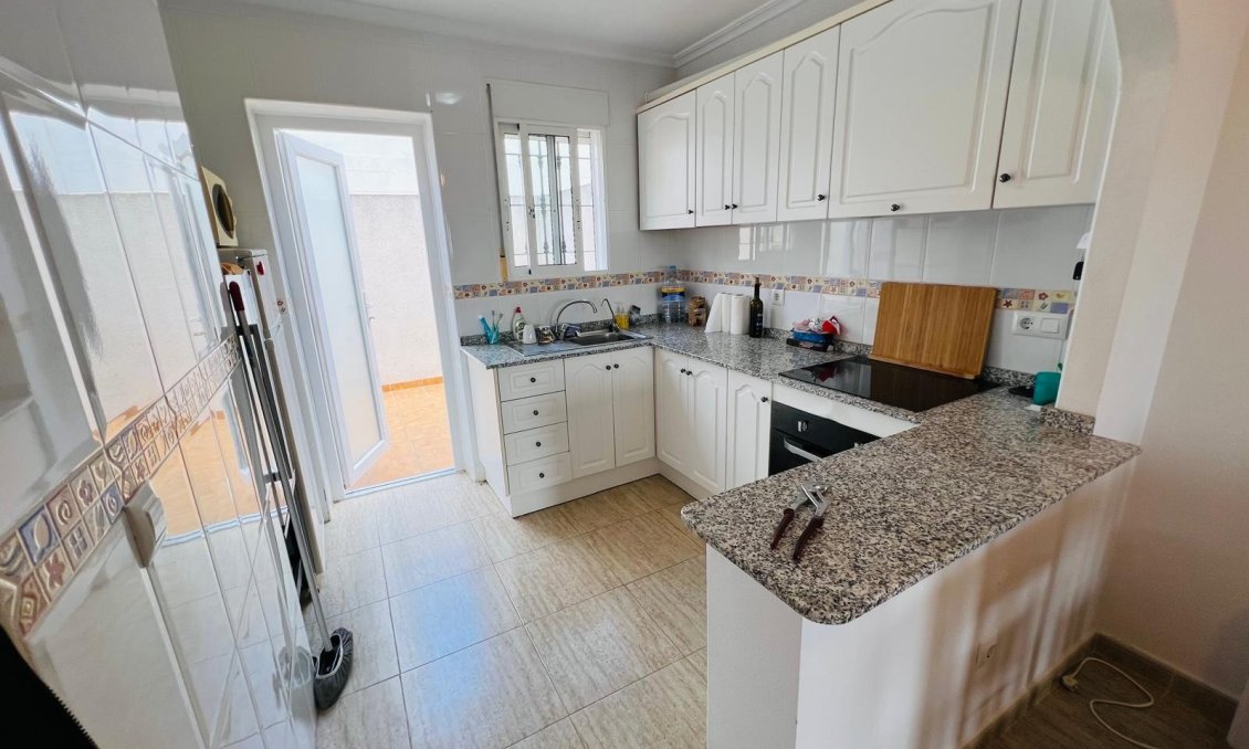 Revente - Maison de ville -
Daya Nueva - Costa Blanca