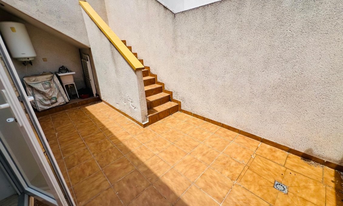 Revente - Maison de ville -
Daya Nueva - Costa Blanca