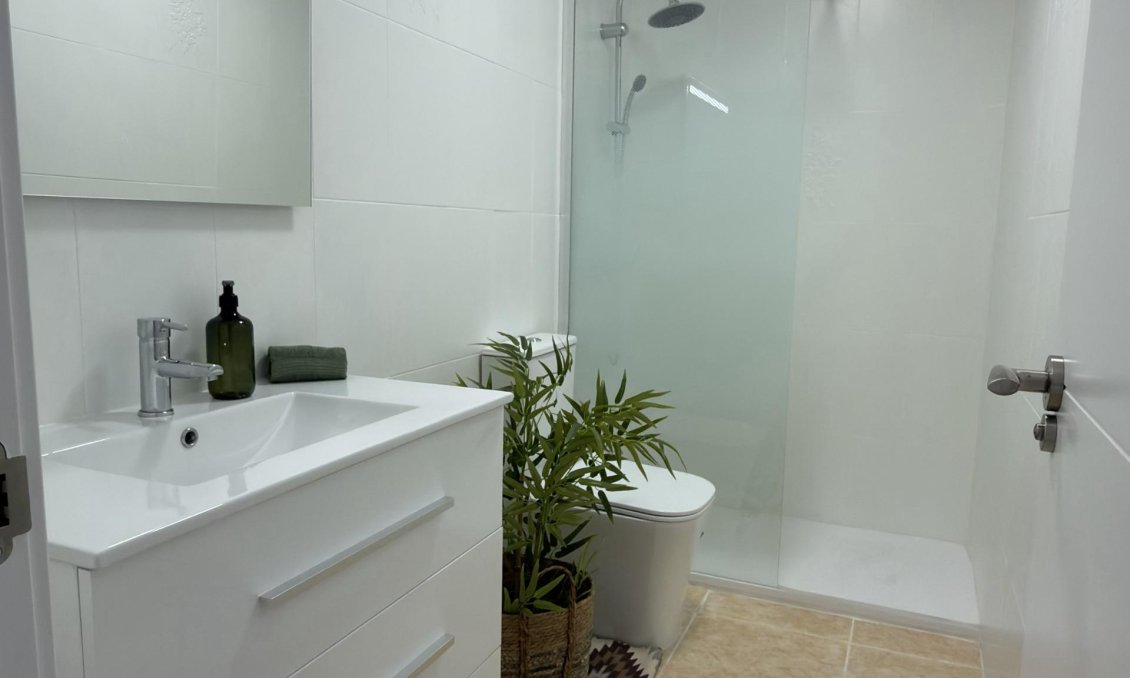 Revente - Appartement -
Torrevieja - Centro