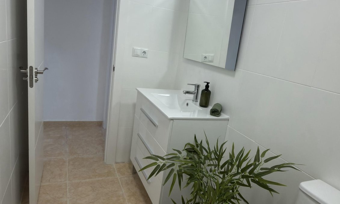 Revente - Appartement -
Torrevieja - Centro