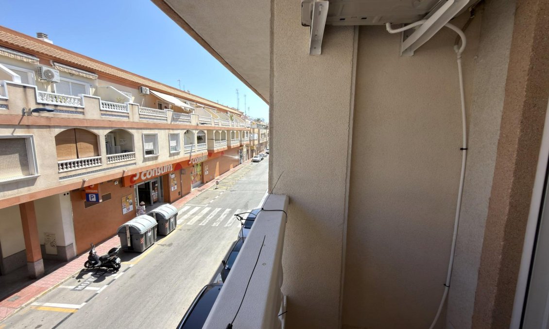 Revente - Appartement -
Torrevieja - Centro