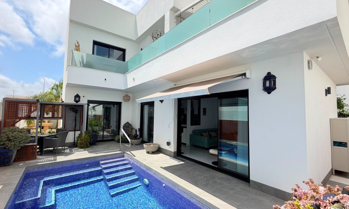 Revente - Villa -
Los Montesinos - Costa Blanca