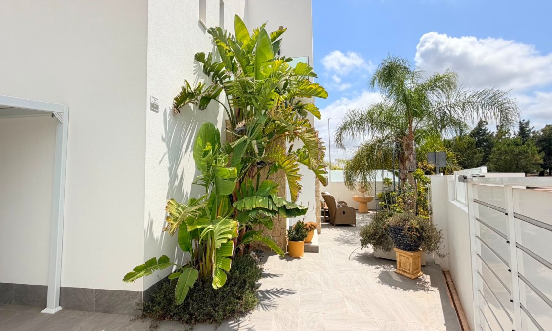 Revente - Villa -
Los Montesinos - Costa Blanca