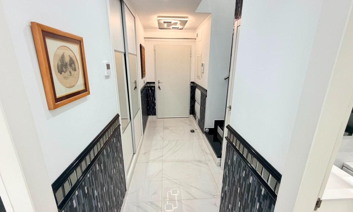 Revente - Villa -
Los Montesinos - Costa Blanca