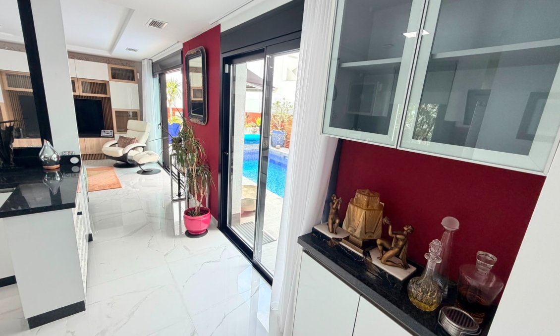 Revente - Villa -
Los Montesinos - Costa Blanca