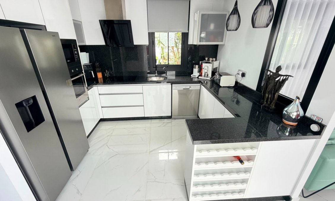Revente - Villa -
Los Montesinos - Costa Blanca