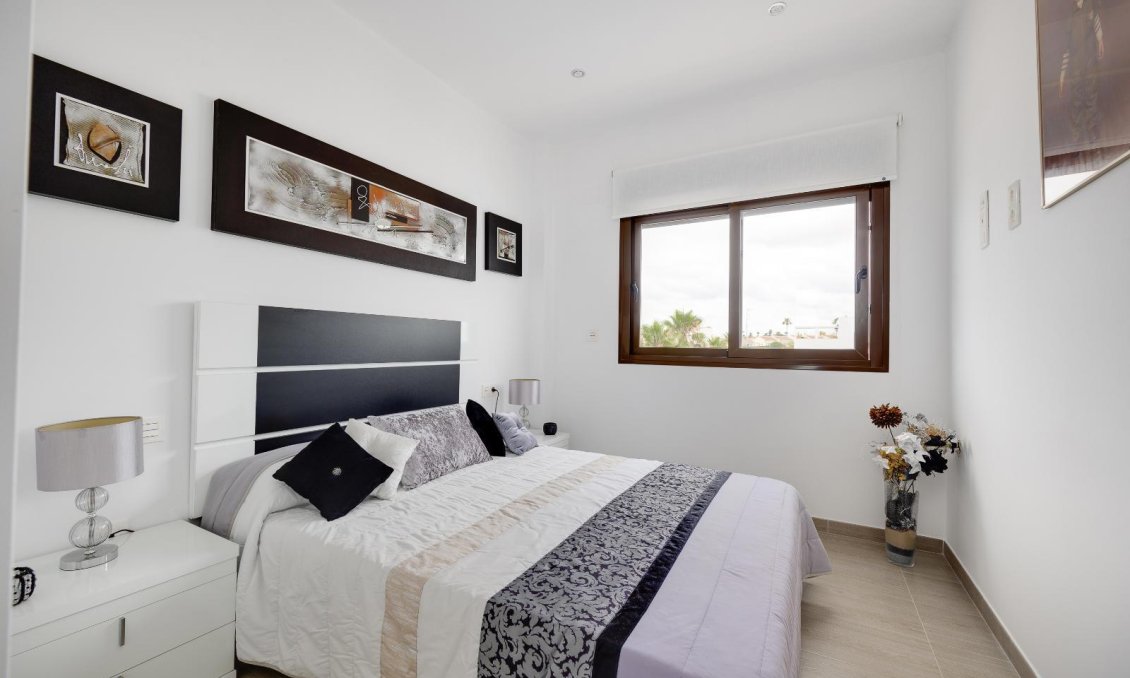 Revente - Villa -
Ciudad Quesada - Pueblo Bravo