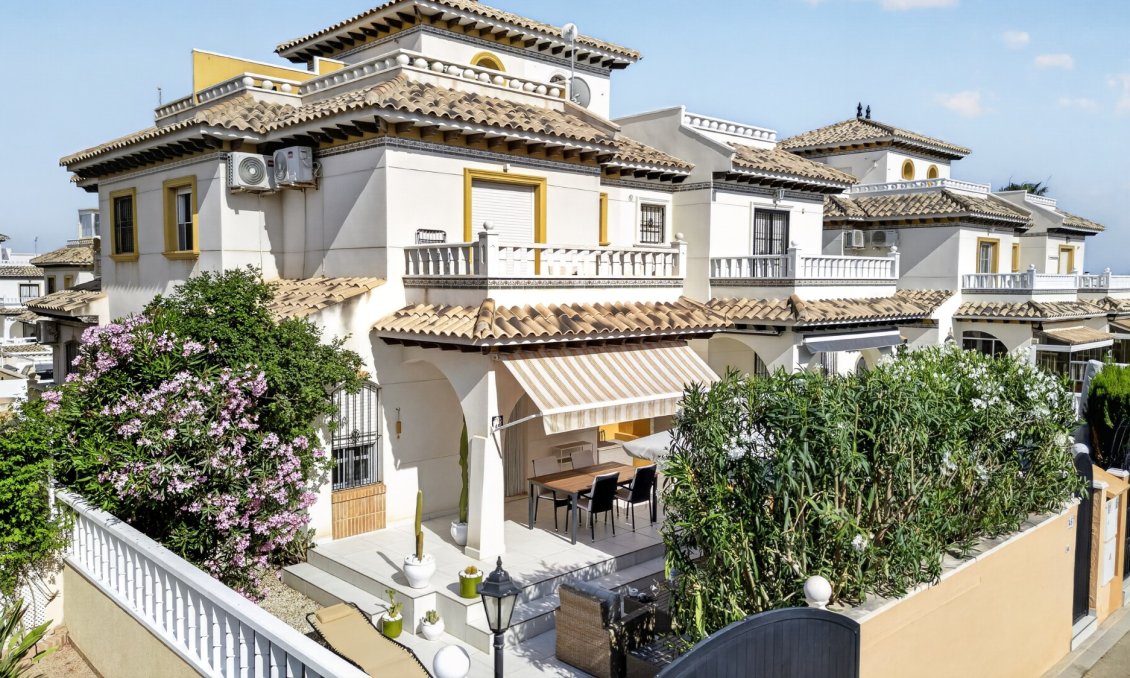 Revente - Villa -
Orihuela Costa - Costa Blanca