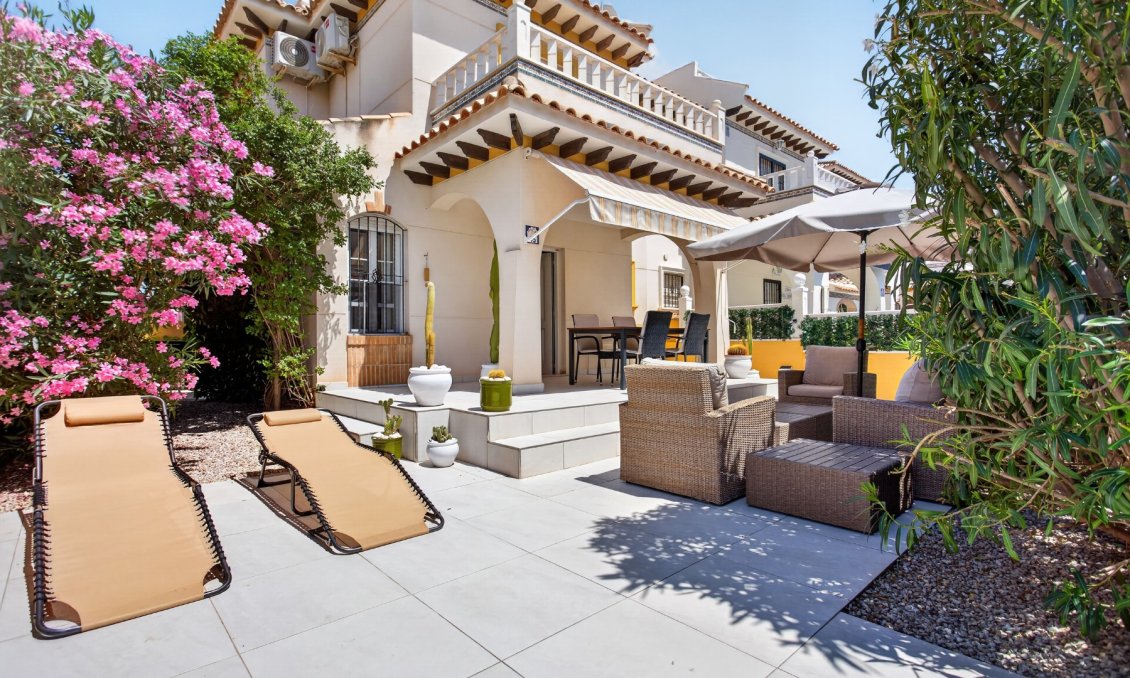 Revente - Villa -
Orihuela Costa - Costa Blanca