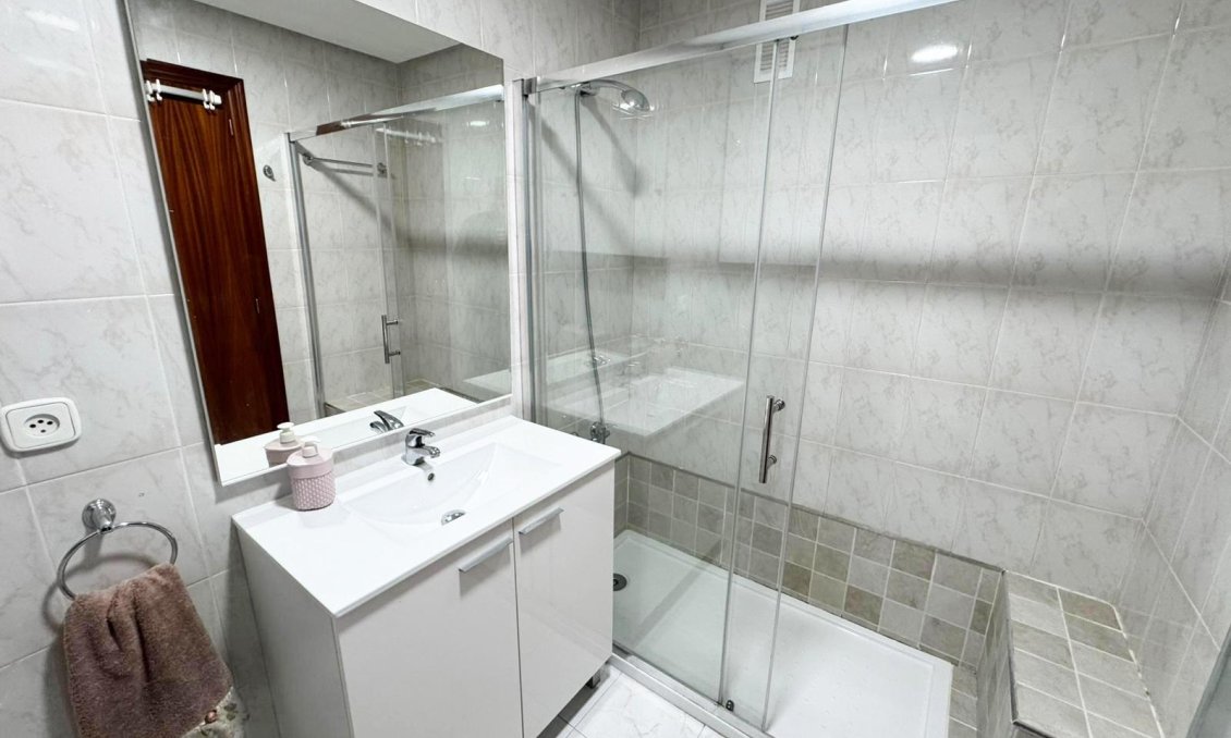 Revente - Appartement -
San Miguel de Salinas - Inland