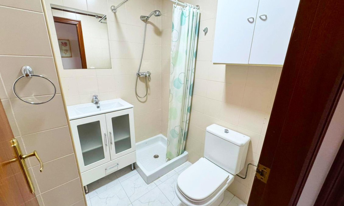 Revente - Appartement -
San Miguel de Salinas - Inland