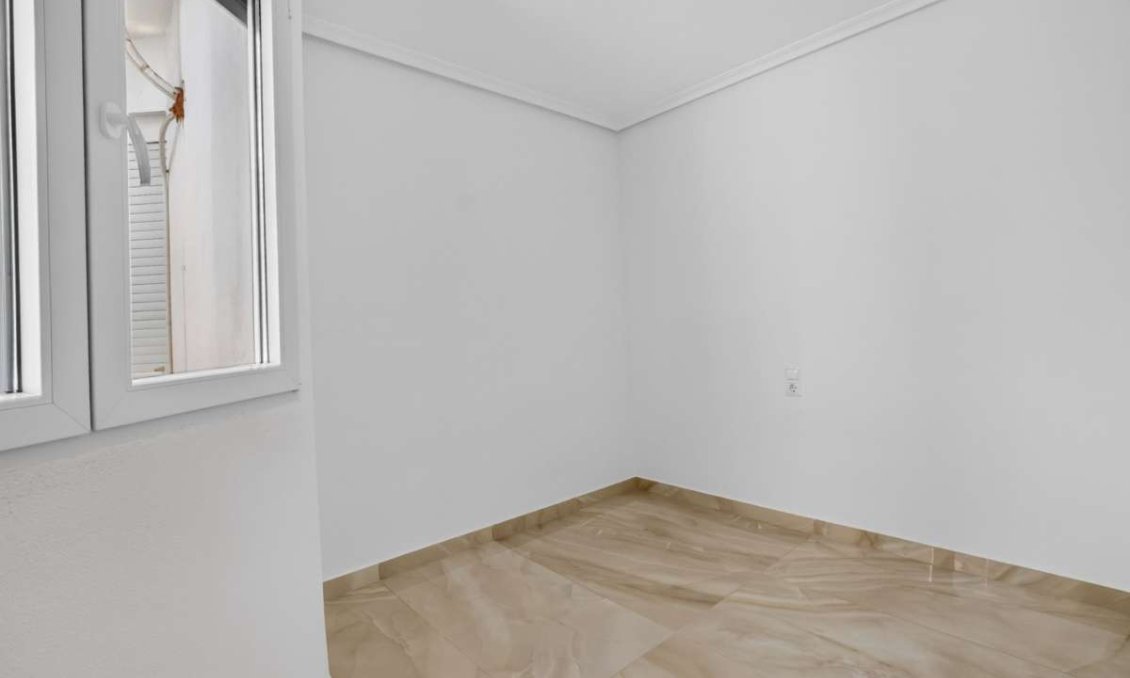 Revente - Appartement -
Torrevieja - Costa Blanca