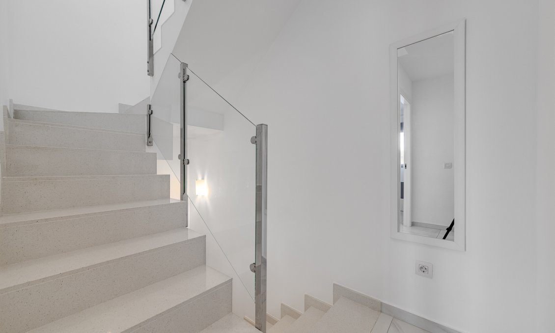 Revente - Maison de ville -
Villamartin - Costa Blanca