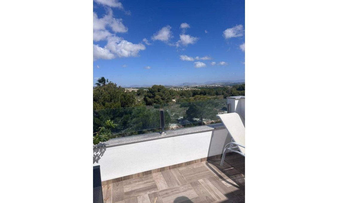 Revente - Maison de ville -
Villamartin - Costa Blanca