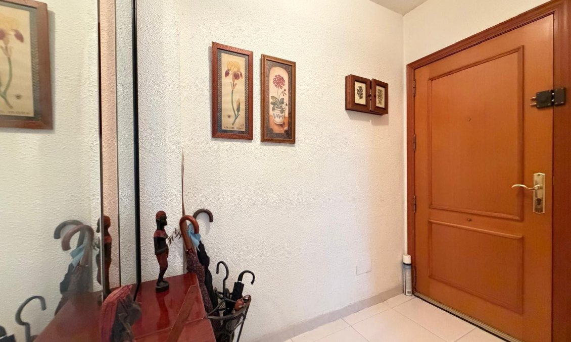 Revente - Appartement -
Torrevieja - Playa del Cura