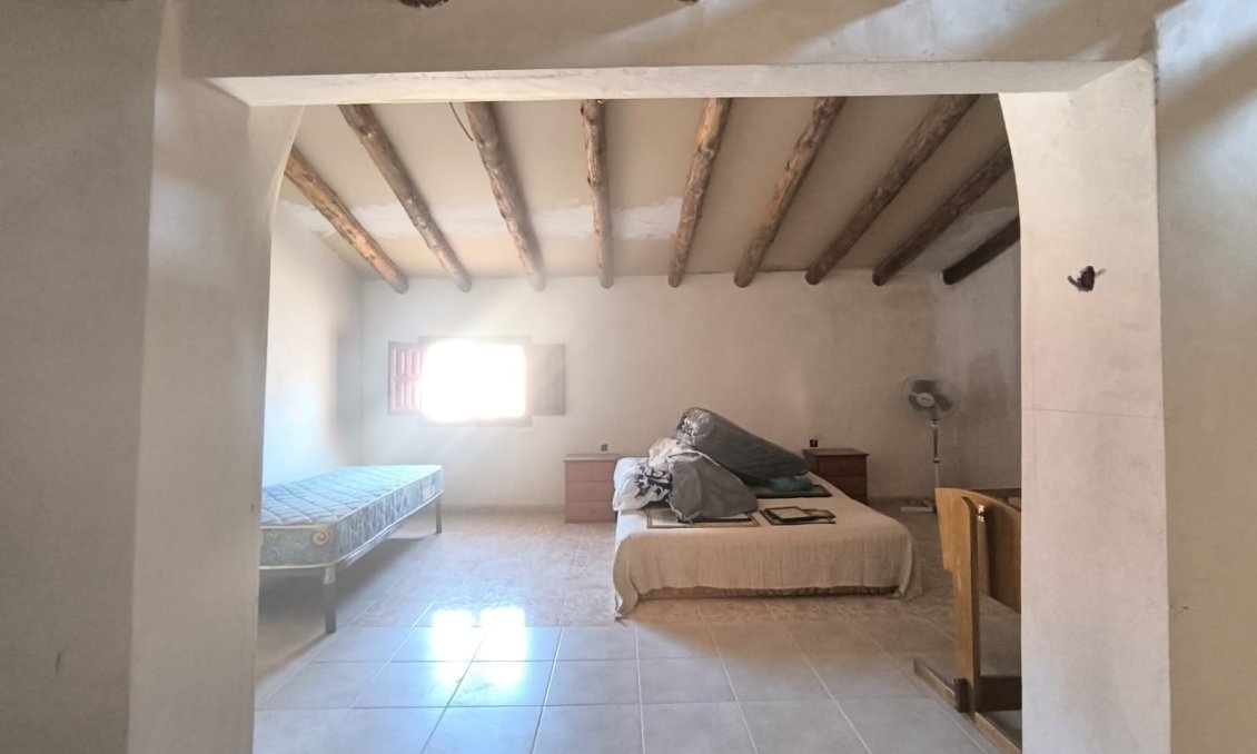 Revente - Villa -
Chinorlet - Inland
