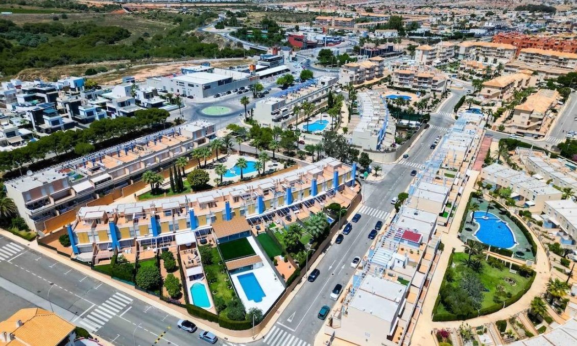 Revente - Maison de ville -
Orihuela Costa - Costa Blanca